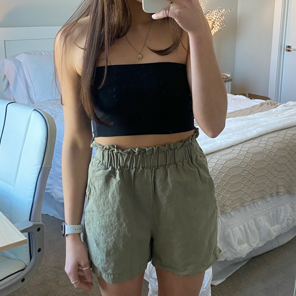High waisted shorts - H&M size 2